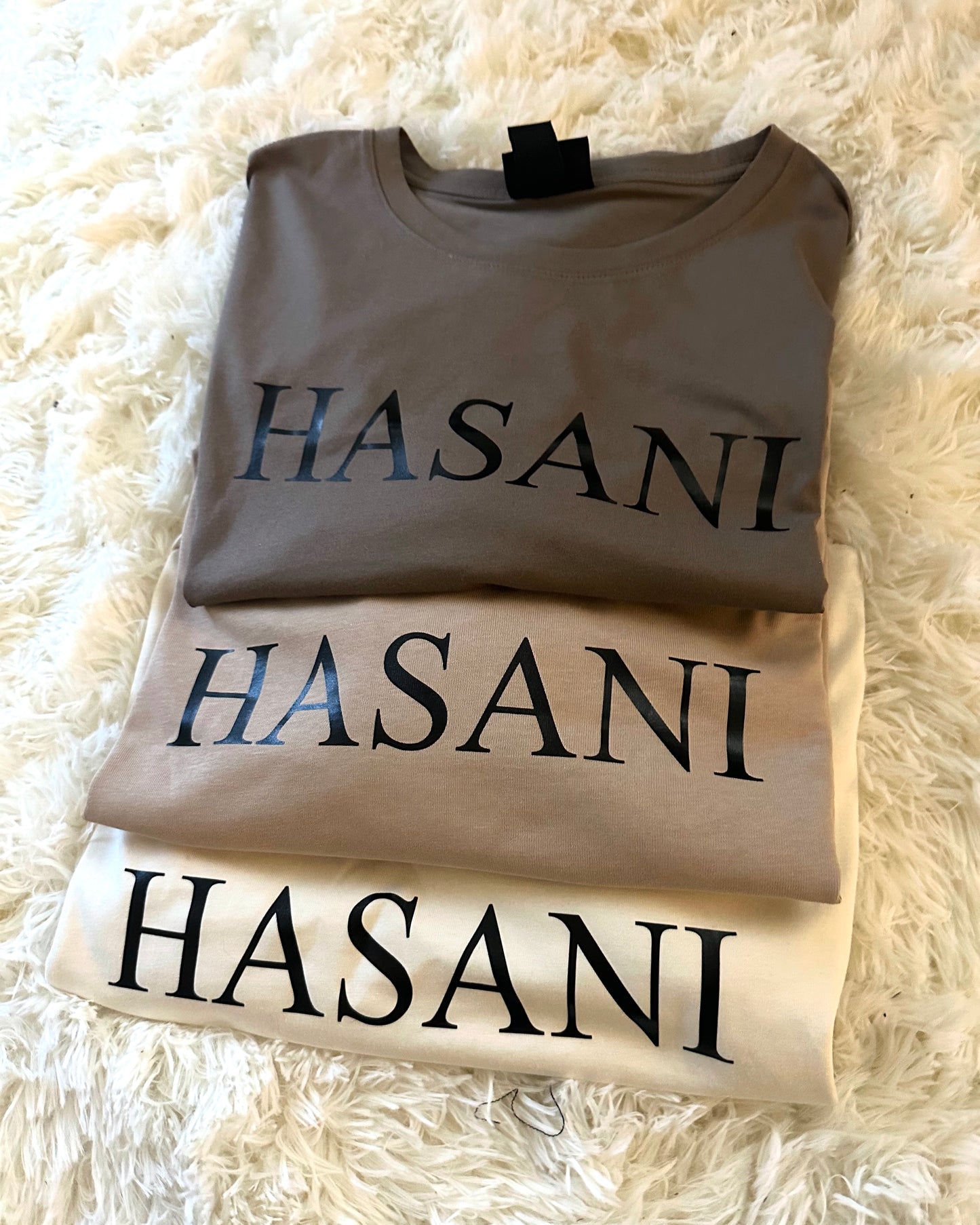 HASANI Tee